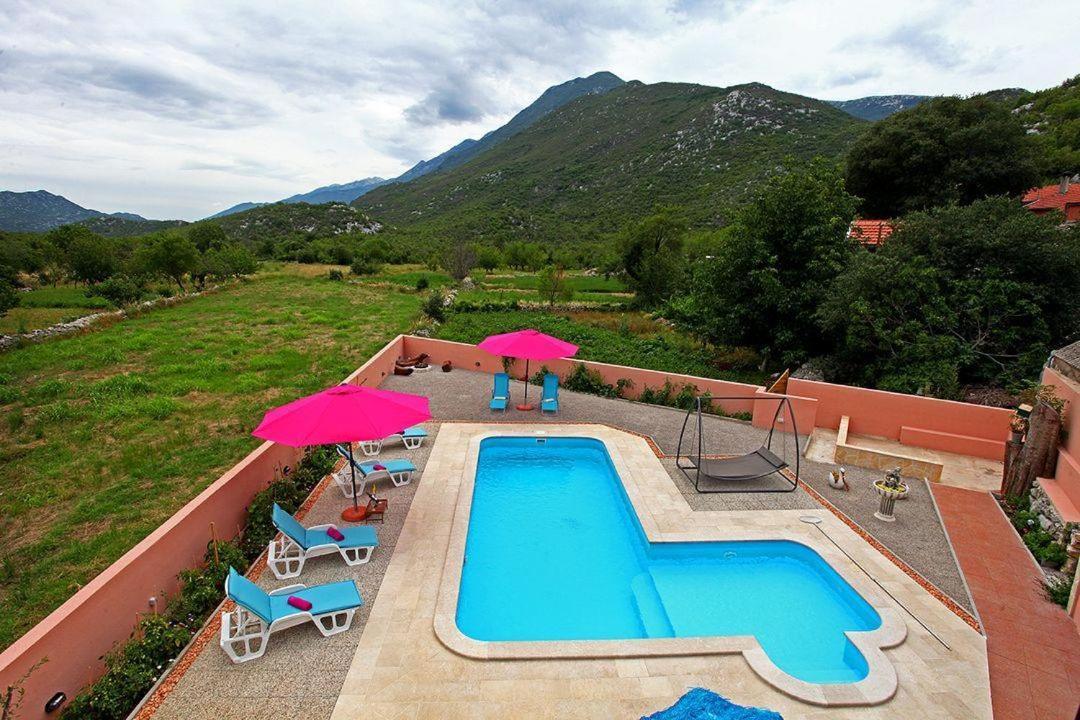 Holiday Home Perunika Zezevica Exterior photo